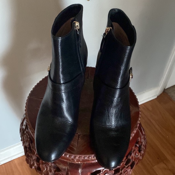 KATE SPADE Thatcher Twistlock Mini Pebble Leather Ankle black Boots SIZE 10 B ๐ค๐ค - Picture 5 of 12